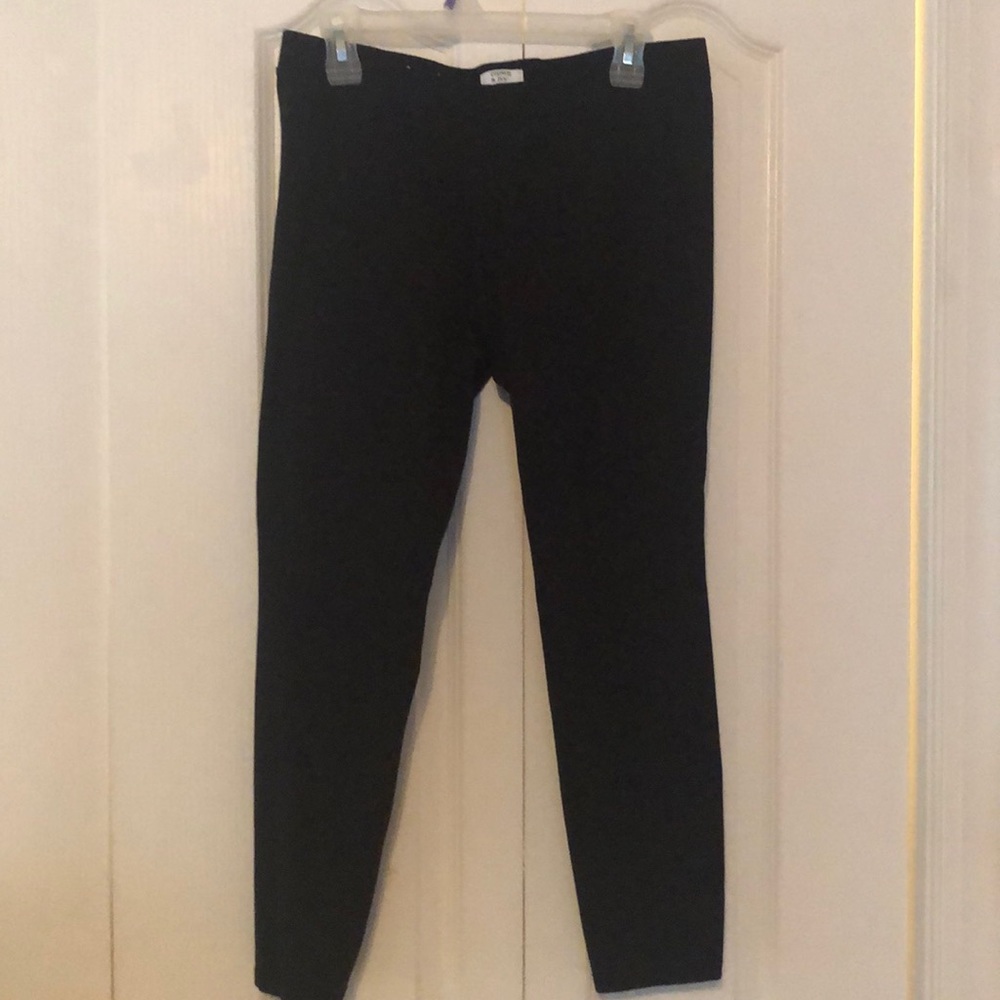 Crown & Ivy Black Stretch Pants